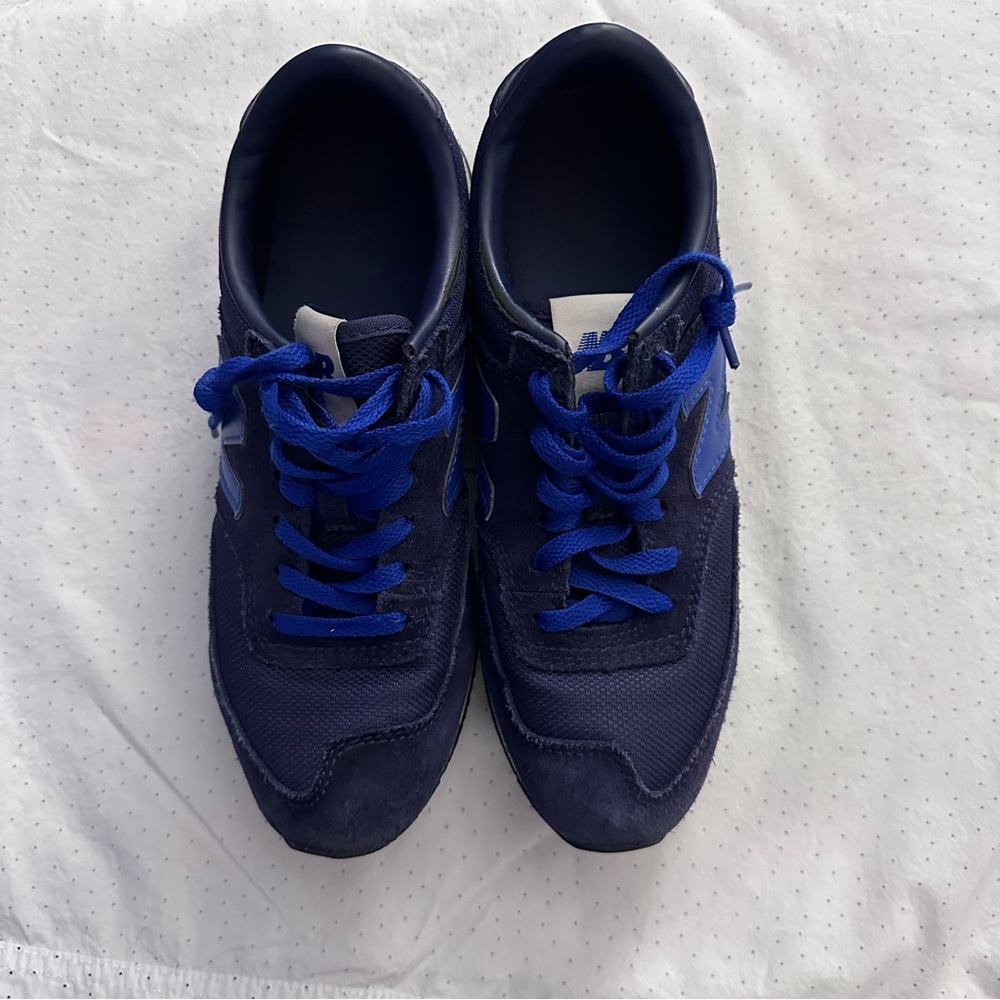 New Balance 620 suede